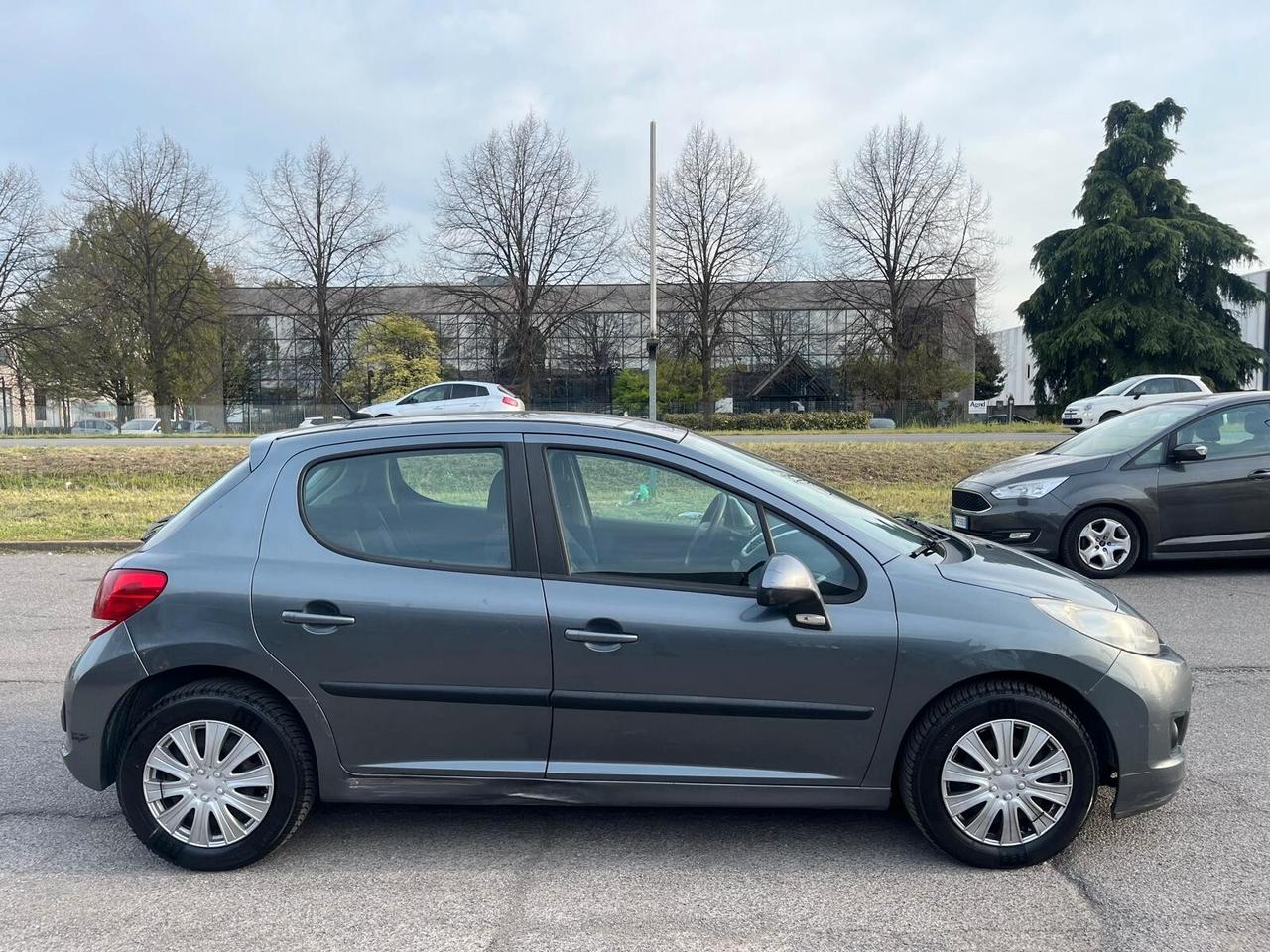 Peugeot 207 1.4 8V 75CV 3p. X Line ECO GPL