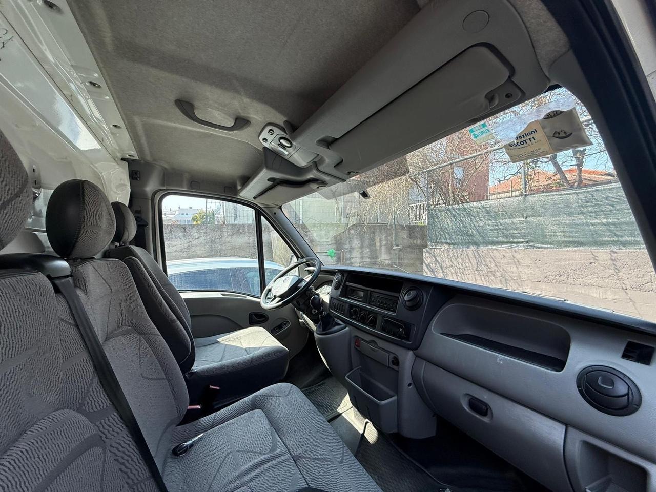 Renault Master T33/100 2.5 dCi PC-TN Furgone Confort