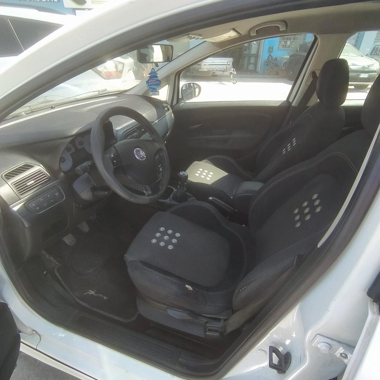 PRIVATO VENDE - VISTA E PIACIUTA - Fiat Punto Classic 1.3 MJT 16V 5 porte Dynamic