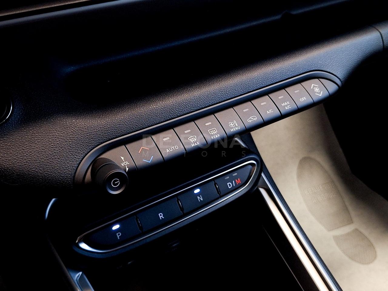 Jeep Avenger 1.2 turbo e-hybrid mhev altitude fwd 110cv edct6