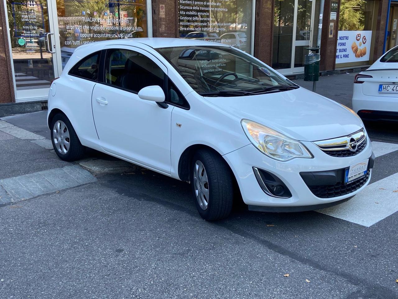 Opel Corsa Edition 1.2 Eco FLEX #11856
