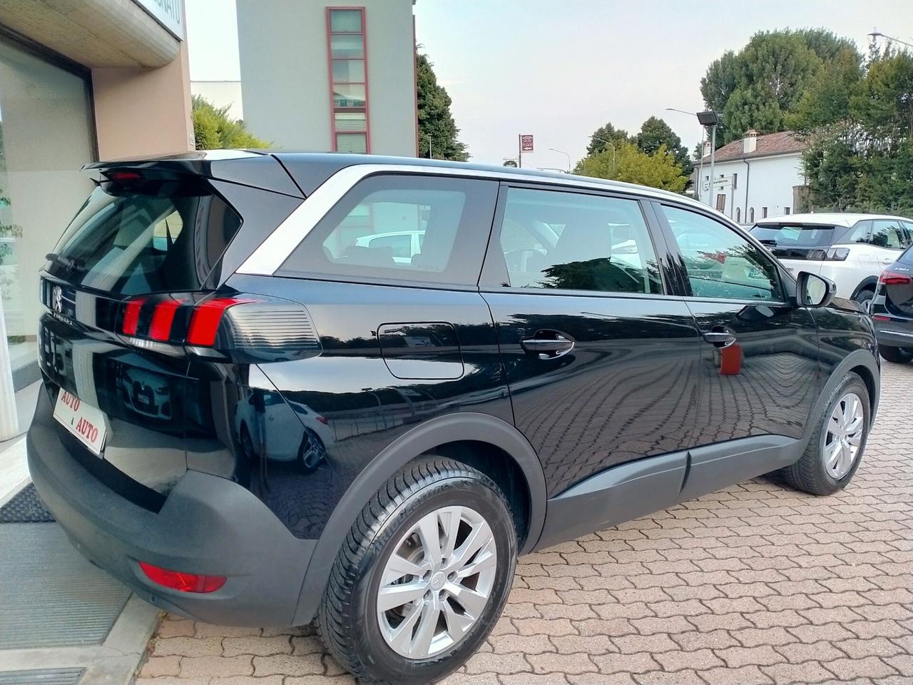 Peugeot 5008 1.5 BLUEHDI 130CV S&S EAT8 AUTOM. NAVI MODEL YEAR '20