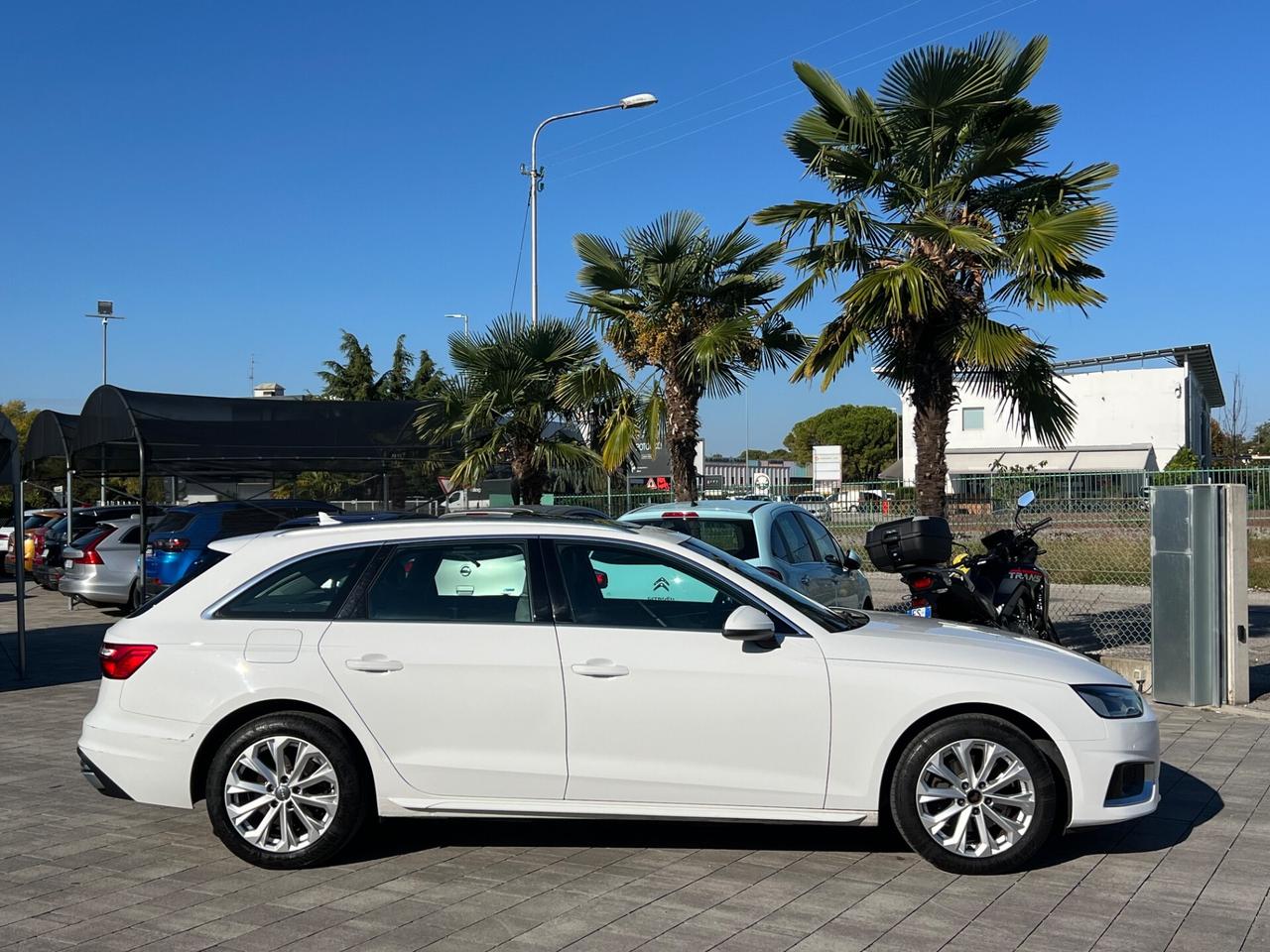 Audi A4 Avant 40 TDI S tronic Business Advanced