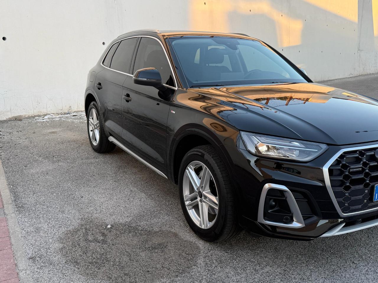 Audi Q5 S line 2023 - 3 anni di GARANZIA