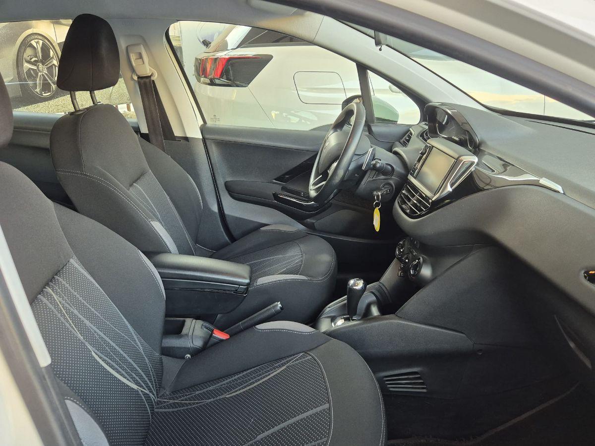 PEUGEOT - 208 - 1.4 HDi 68 CV 5p. Allure -Automatica