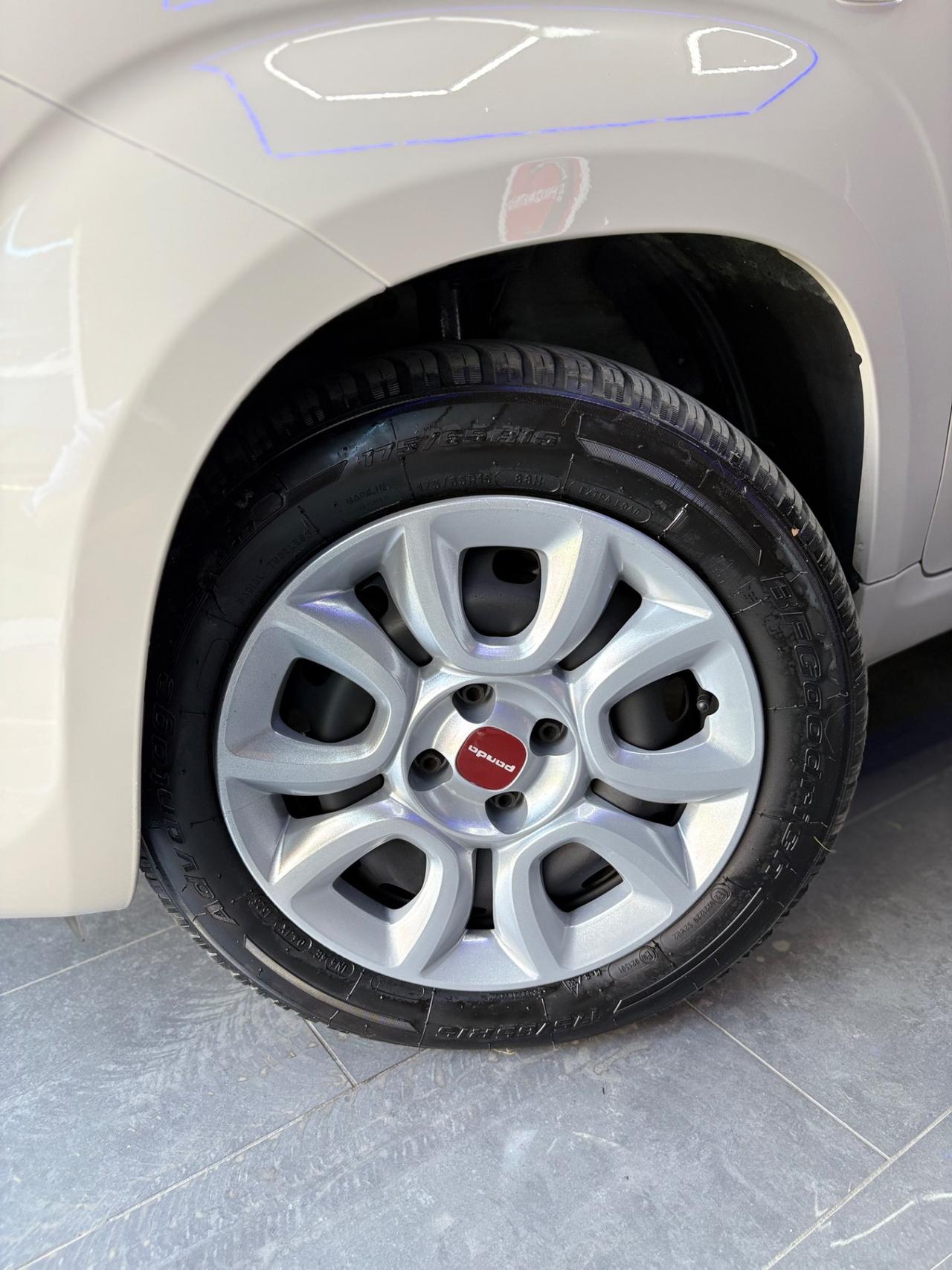 Fiat Panda 0.9 TwinAir Benz/ Metano Lounge 2013
