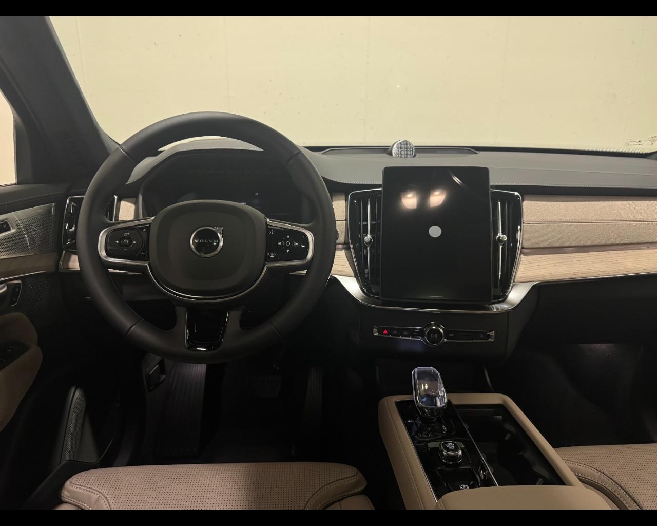 VOLVO XC90 T8 AWD AUTO ULTRA BRIGHT