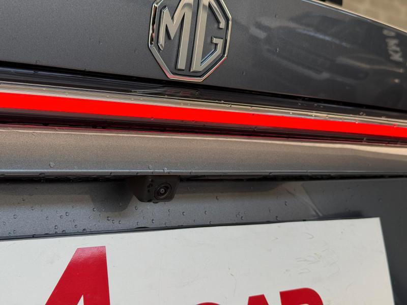 Mg HS 1.5 hybrid+ Luxury auto