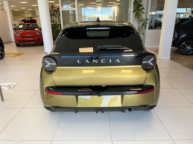 Lancia Ypsilon Ypsilon Hybrid e-DCT LX