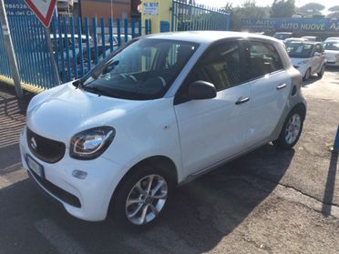 Smart ForFour 70 1.0 twinamic Youngster tagliandata garanzia !