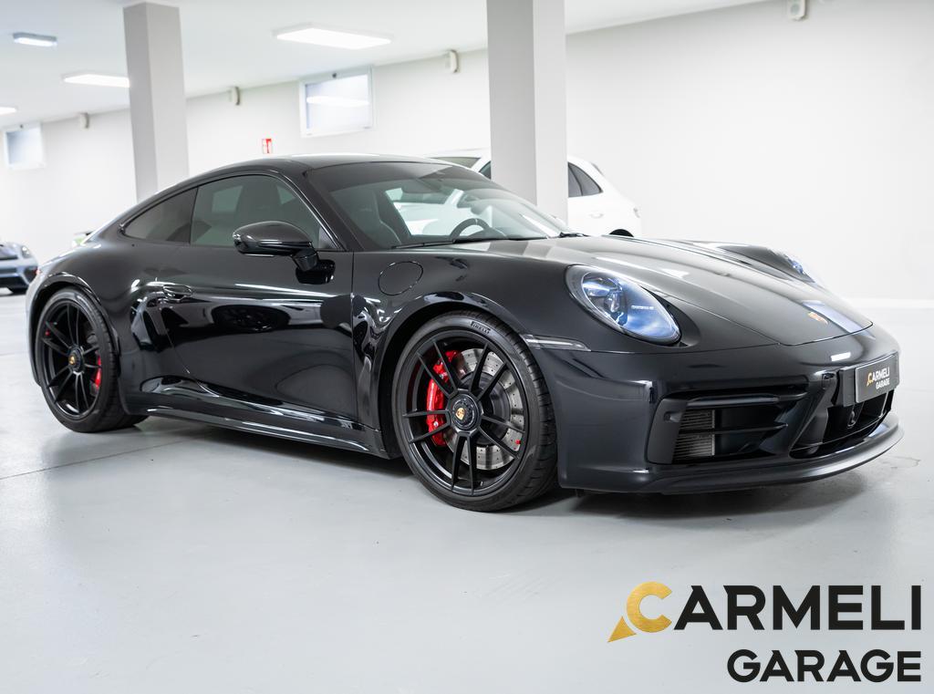 Porsche 911 992 4 GTS