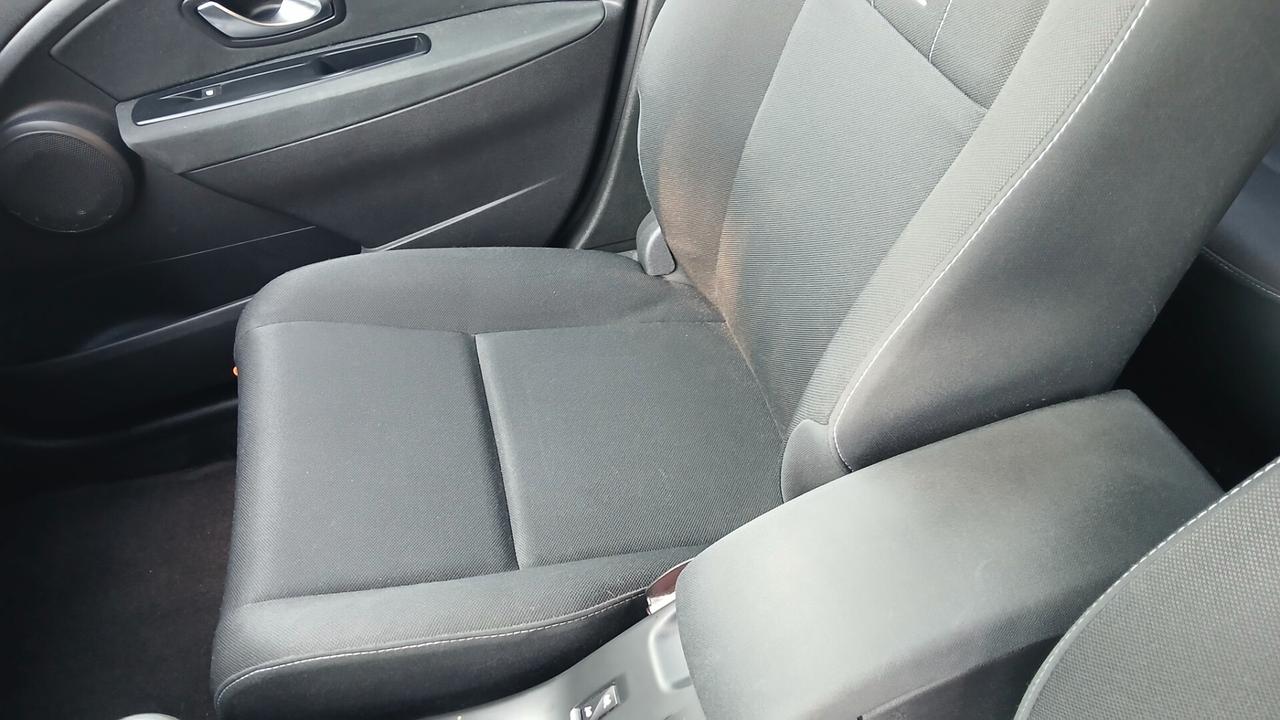 Renault Megane Mégane 1.6 BENZINA