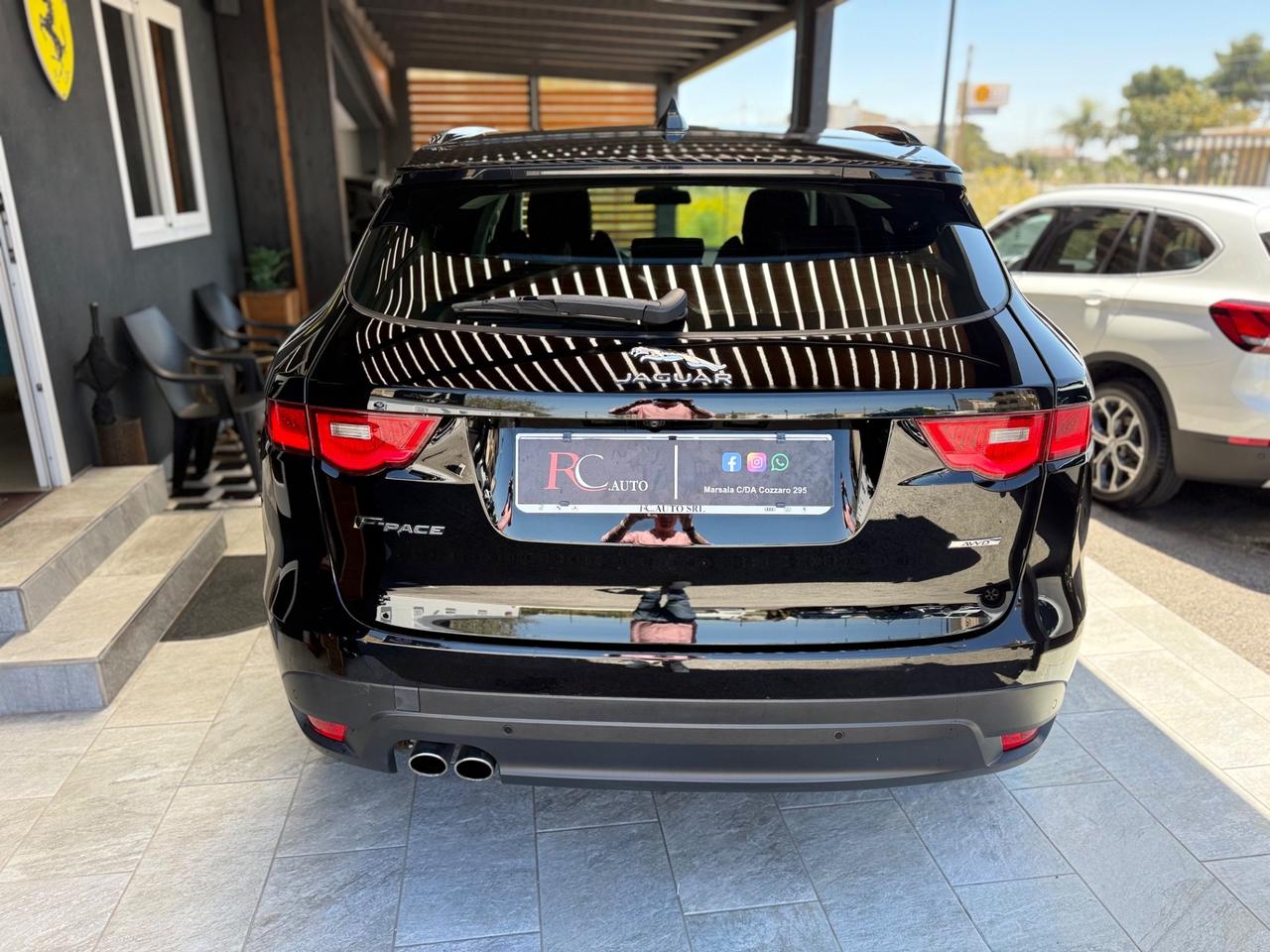 Jaguar F-Pace 2.0 D 180 CV AWD R-Sport motore nuovo