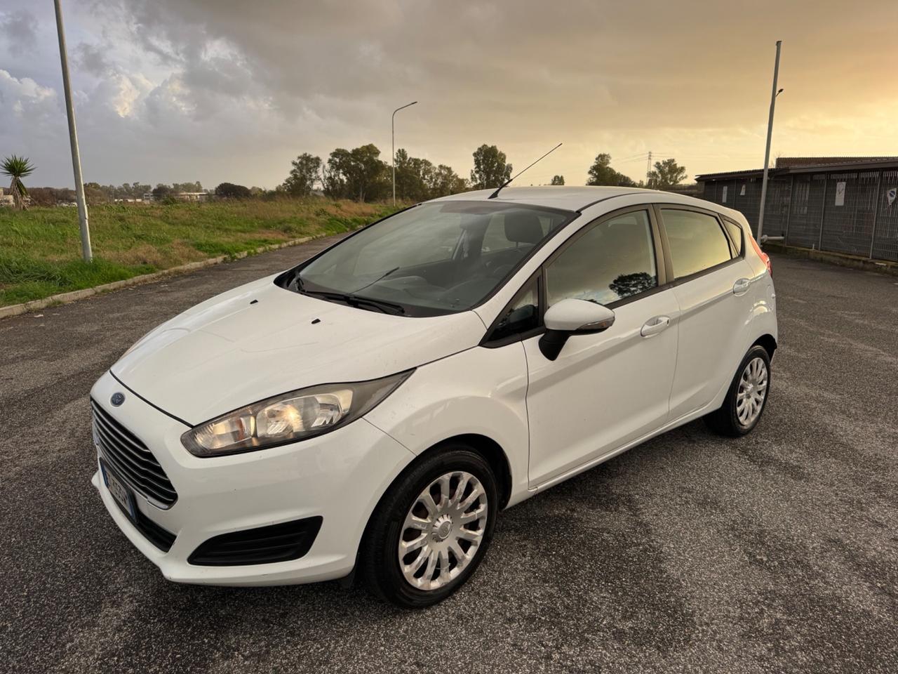 Ford Fiesta 1.4 5p. Bz.- GPL Titanium