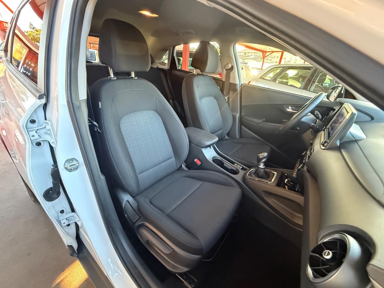 Kona HEV 1..0 XLine 120 CV -unipro-rate-