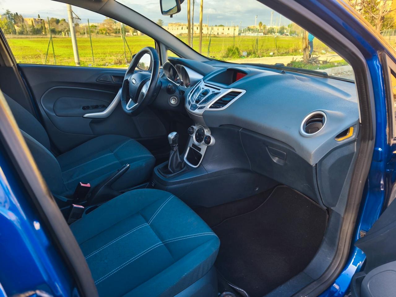 Ford Fiesta 1.4 5 porte Bz.- GPL Titanium