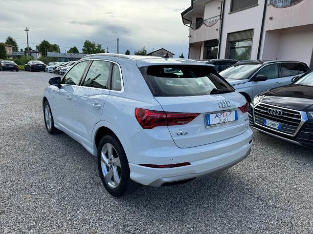 AUDI - Q3 - 35 TDI quattro S tronic S-LINE