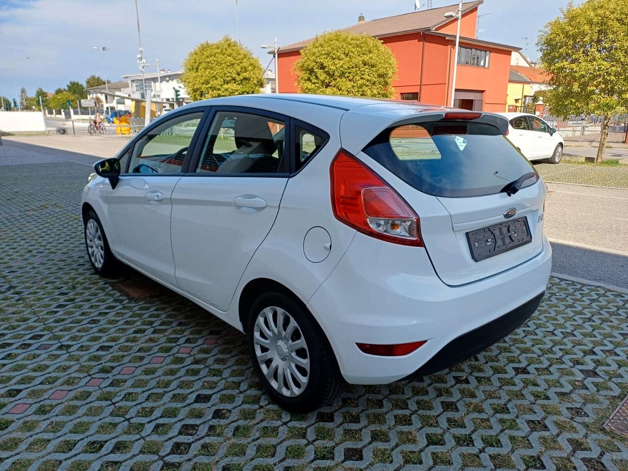 Ford Fiesta 1.2 60 cv 5 porte Plus