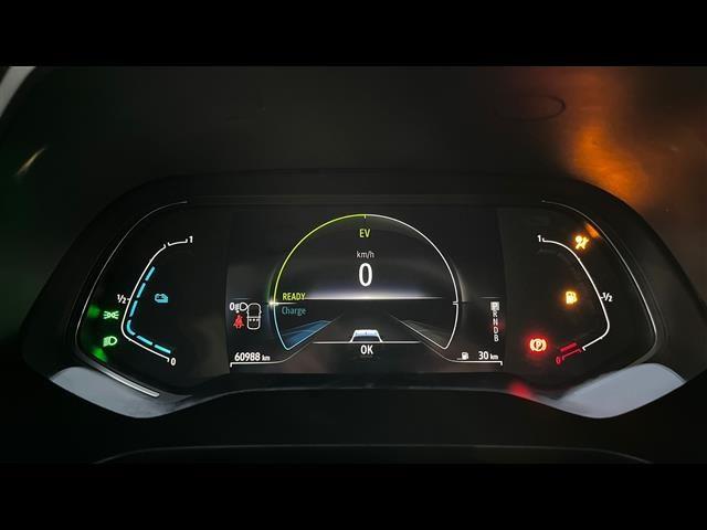 RENAULT Captur 1.6 E-TECH Hybrid Zen Auto