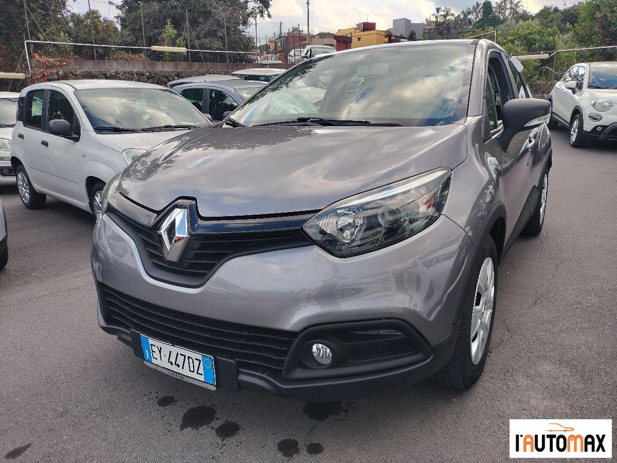 RENAULT - Captur 0.9 tce Live s&s 90cv