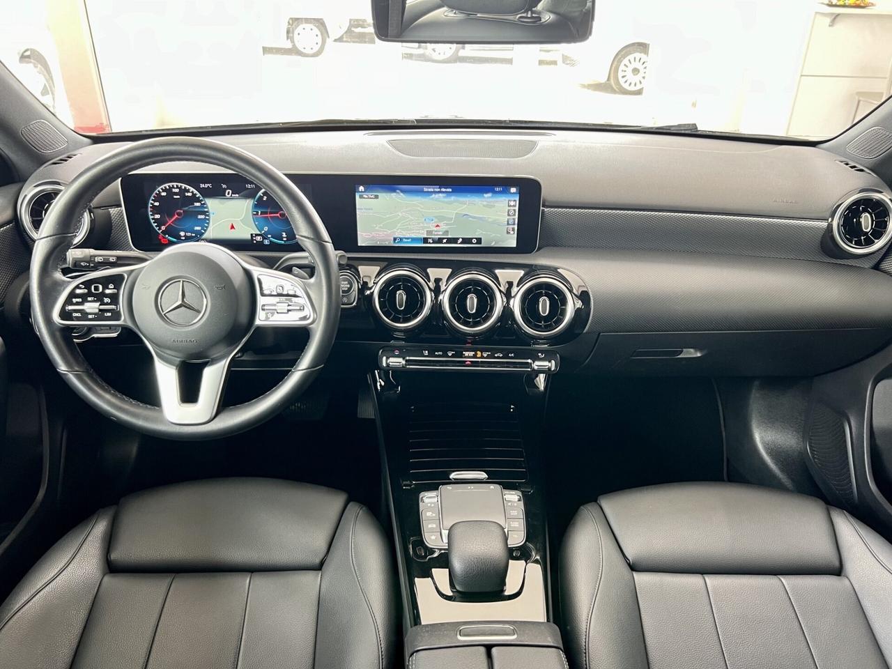 MERCEDES-BENZ A 180 d Aut. Business Extra - 2020