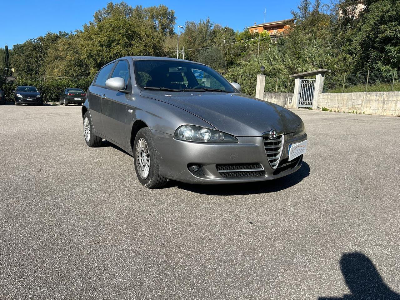 Alfa Romeo 147 1.9 JTDM 8V Moving