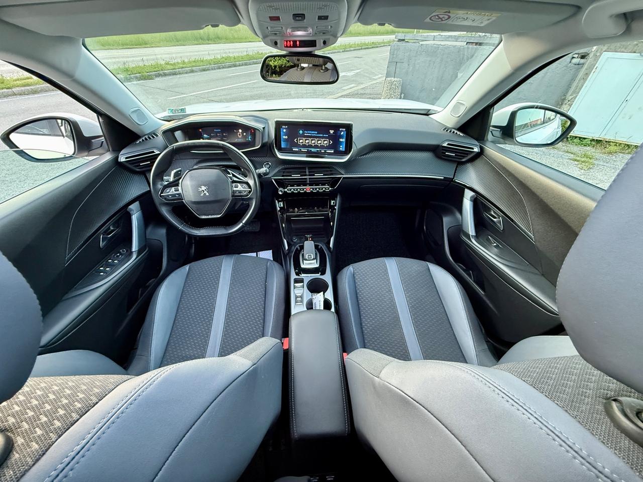 Peugeot 2008 BlueHDi 130 S&S EAT8 GT Pack NEO PATENTATI
