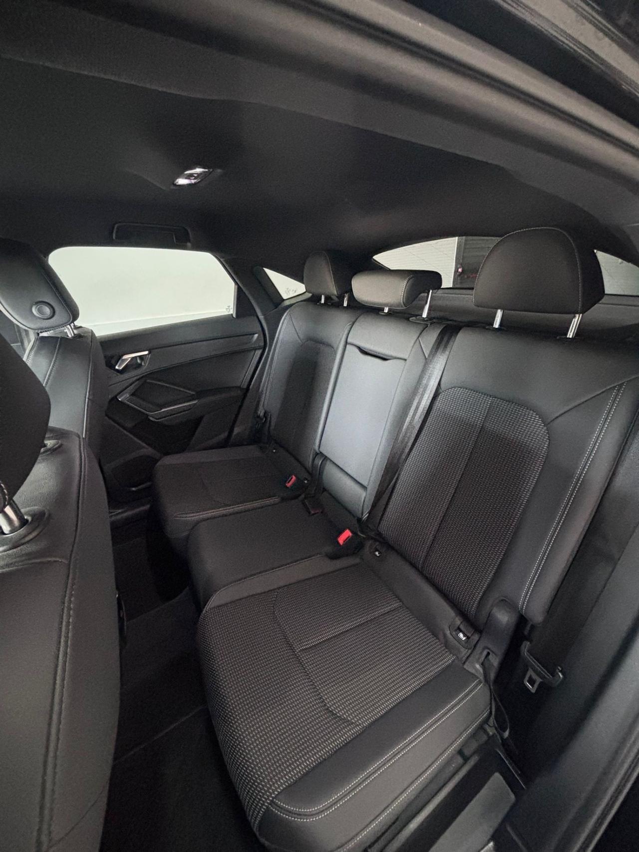 Audi Q3 35 TDI S tronic line edition
