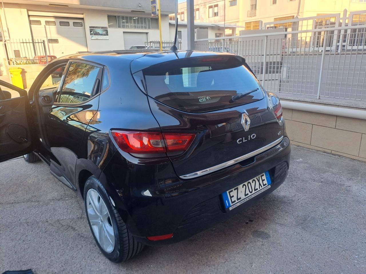 Renault Clio 1.5 dCi 8V 75CV 5 porte Wave