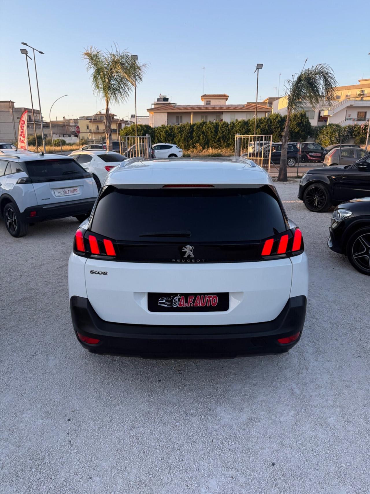 Peugeot 5008 BlueHDi 130 S&S EAT8 Allure