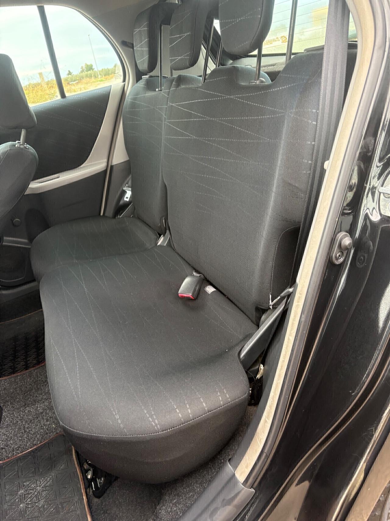 Toyota Yaris 1.0 5 porte