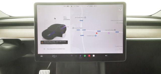 TESLA Model Y Performance Dual Motor AWD -con Autopilot avanzato