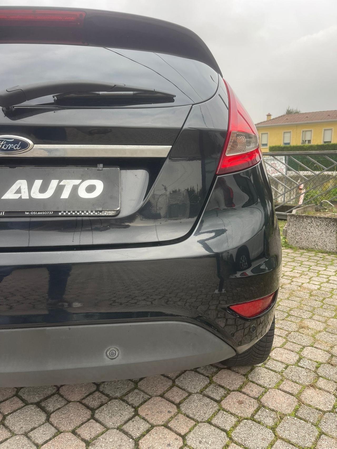 Ford Fiesta 1.4 5 porte Bz.- GPL Titanium