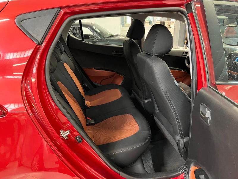 Hyundai i10 1.0 Sound Edition