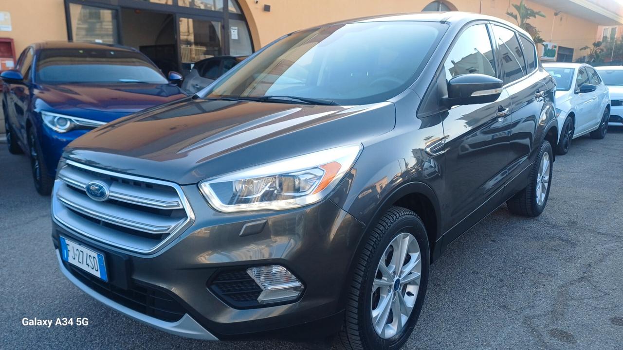 Ford Kuga 1.5 TDCI 120 CV S&S 2WD Titanium