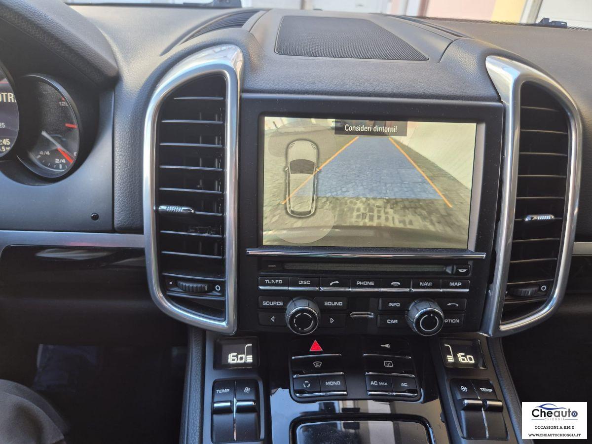 PORSCHE - Cayenne - 3.0 Diesel