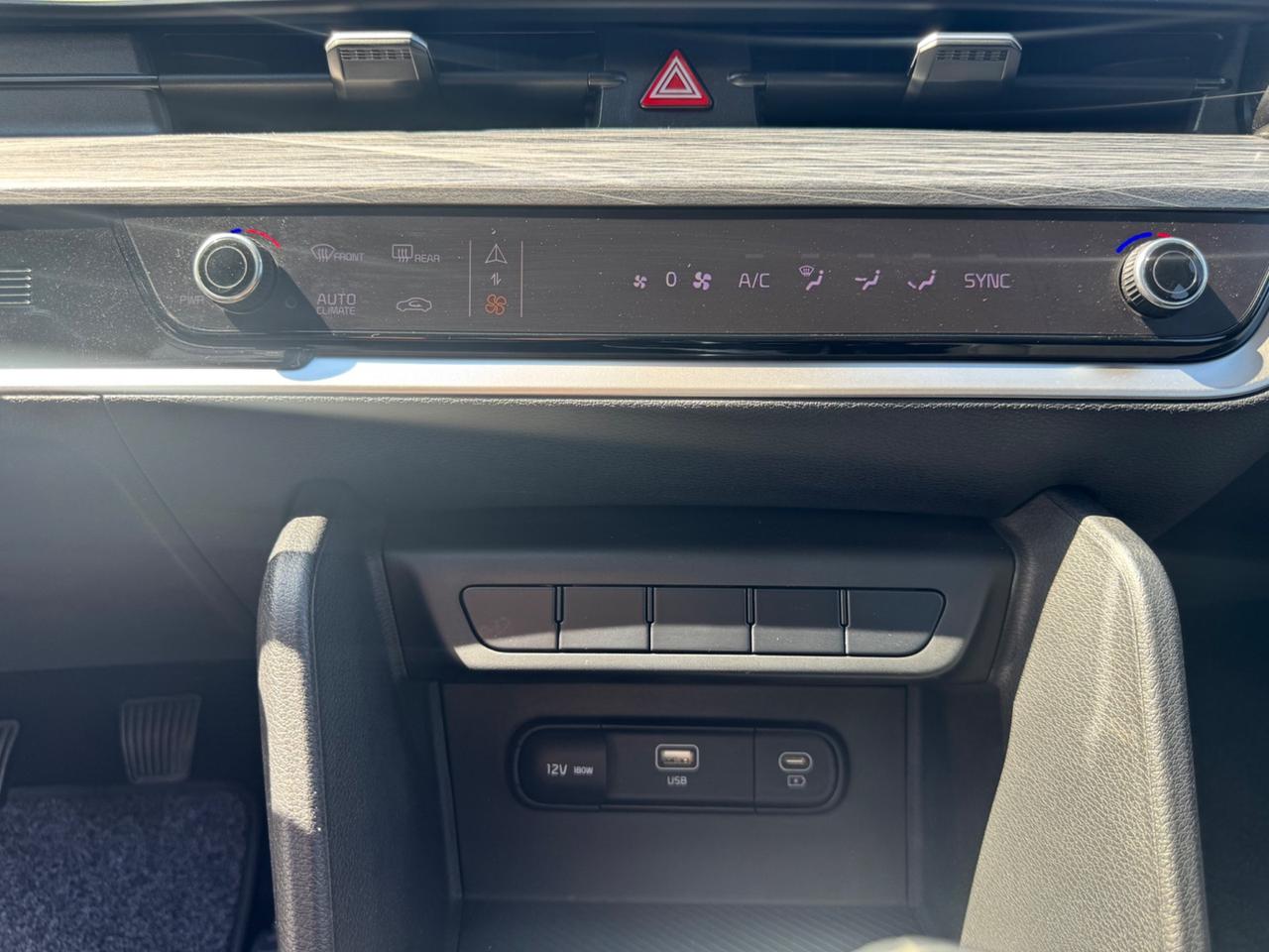 Kia Sportage 1.6 TGDi MHEV Style GRANZIA FINO A 09/2029