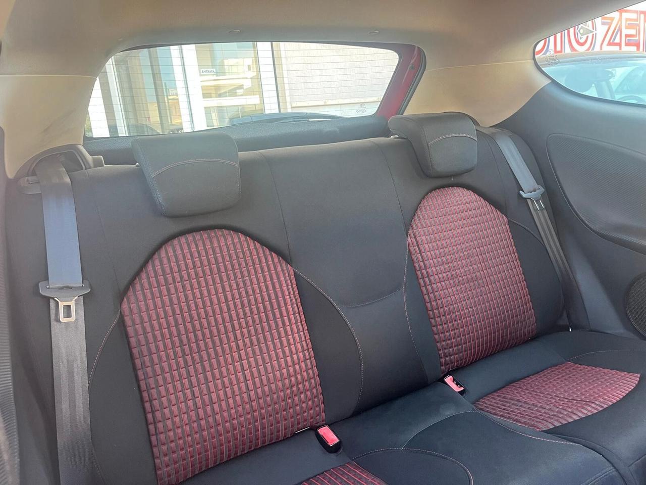 Alfa Romeo MiTo 1.4 T 120 CV Distinctive Premium Pack