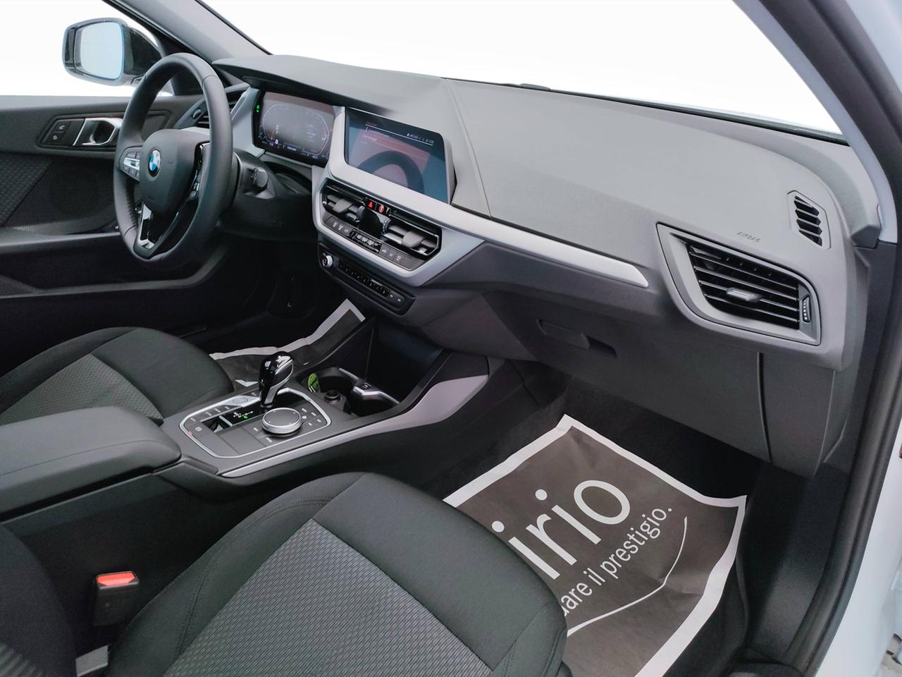 BMW Serie 1 F40 - 116i Msport Exterior auto