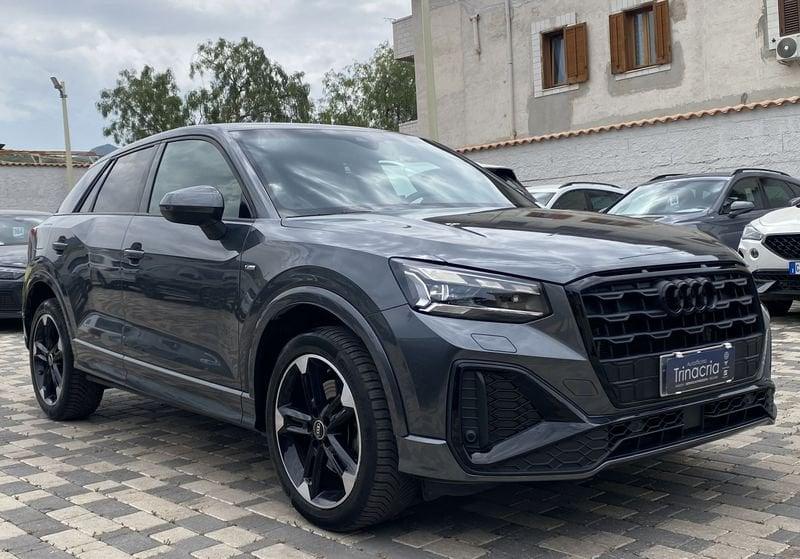 Audi Q2 S Line interno ed esterno 2.0 TDI 150CV s-tronic 35