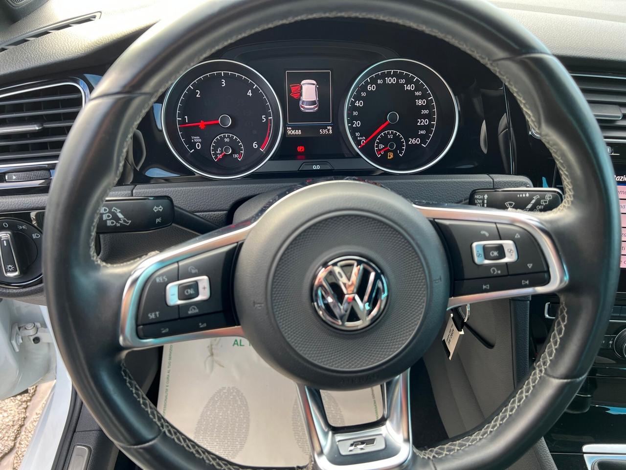 Volkswagen Golf 5p 1.6 tdi R-Line 115cv cerchi e gomme invernali