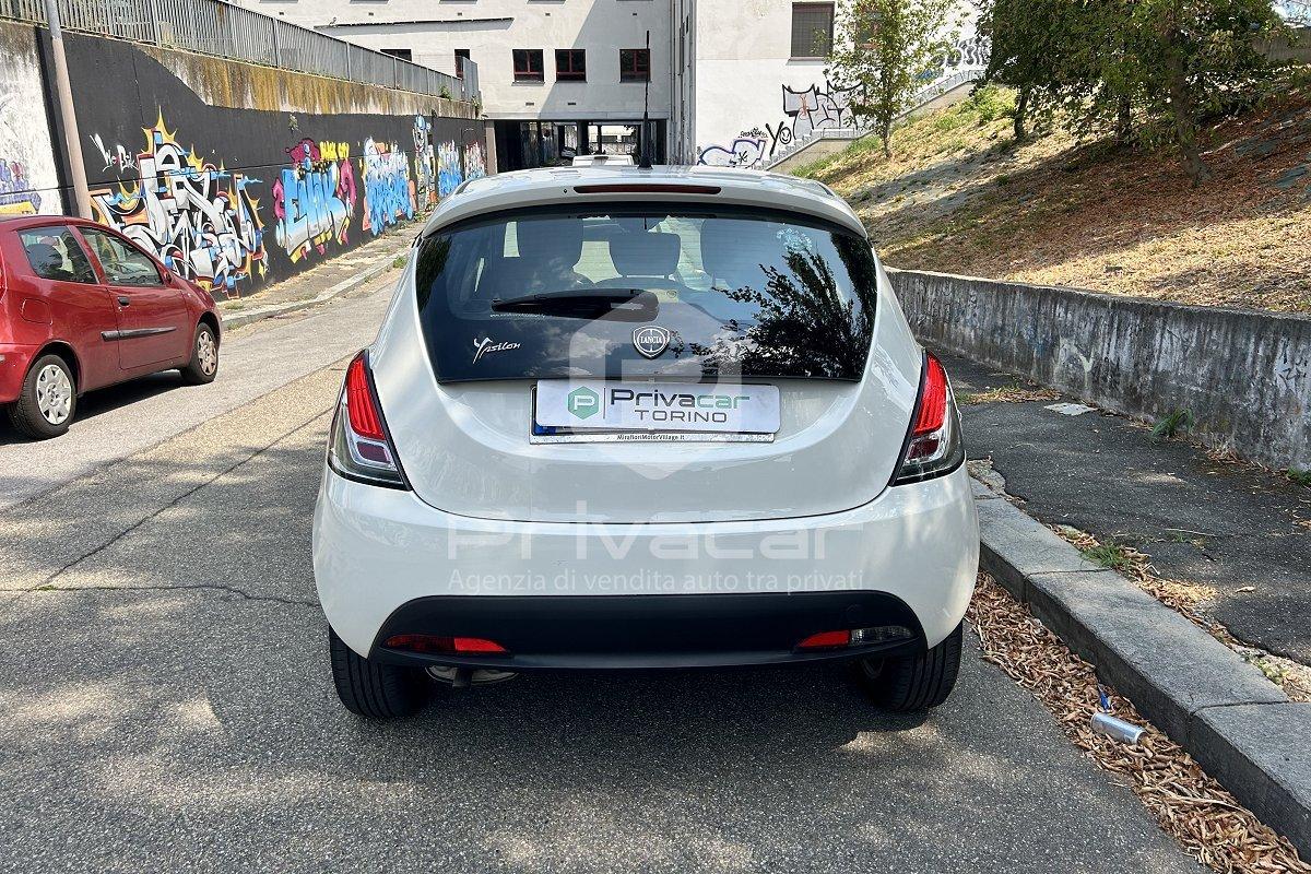LANCIA Ypsilon 1.2 69 CV 5 porte GPL Ecochic Silver