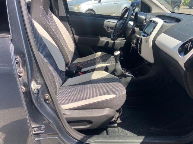 PEUGEOT 108 PureTech 82 5P. Collection