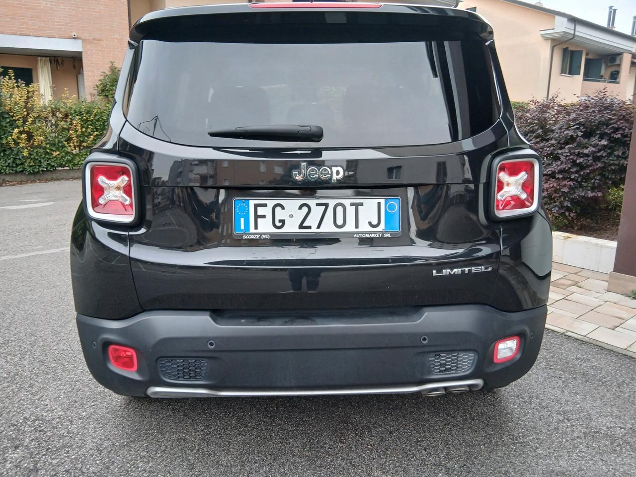 Jeep Renegade 1.6 Mjt 120 CV Limited tua a € 199 mese