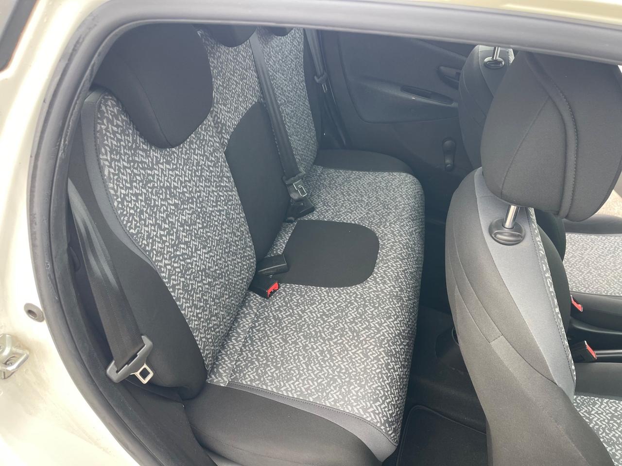 Lancia Ypsilon 1.0 FireFly 5 porte S&S Hybrid Ecochic Gold
