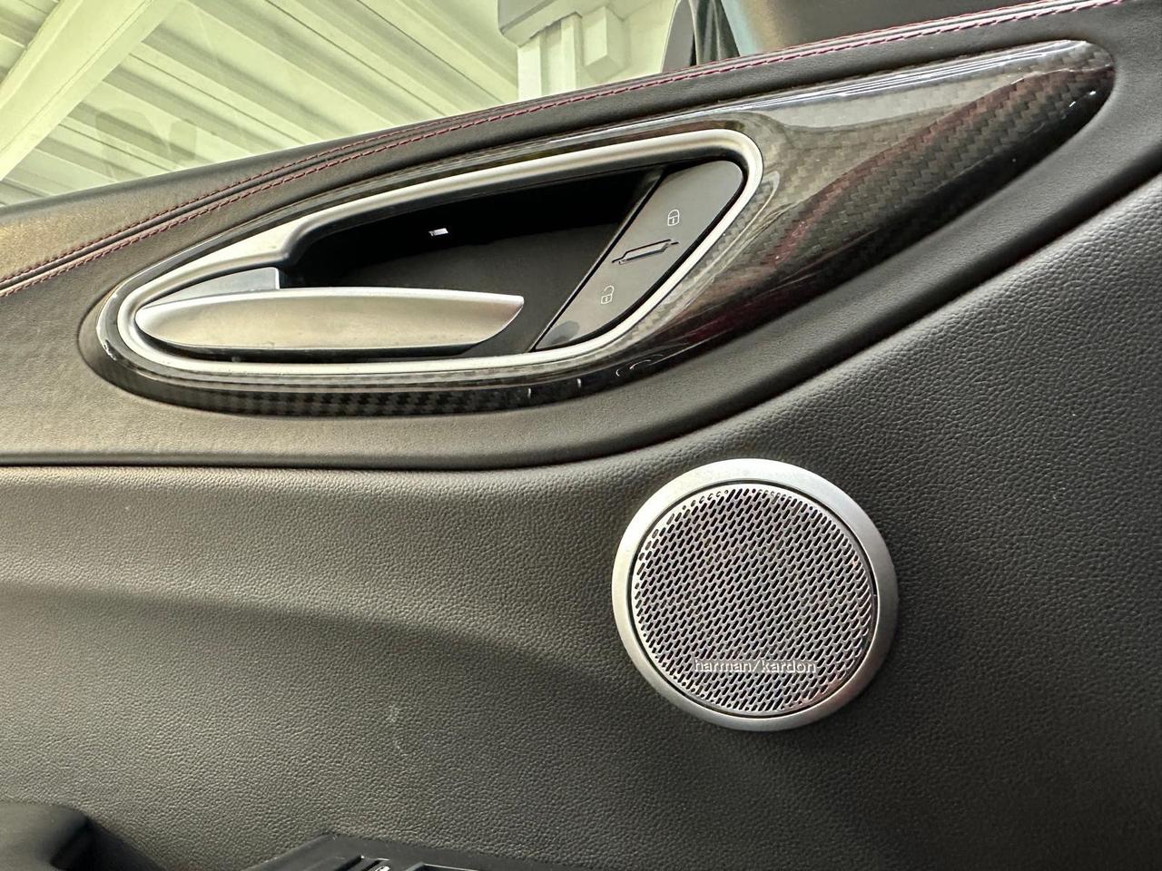 Alfa Romeo Giulia 2.9 V6 Bi-Turbo AT8 Quadrifoglio