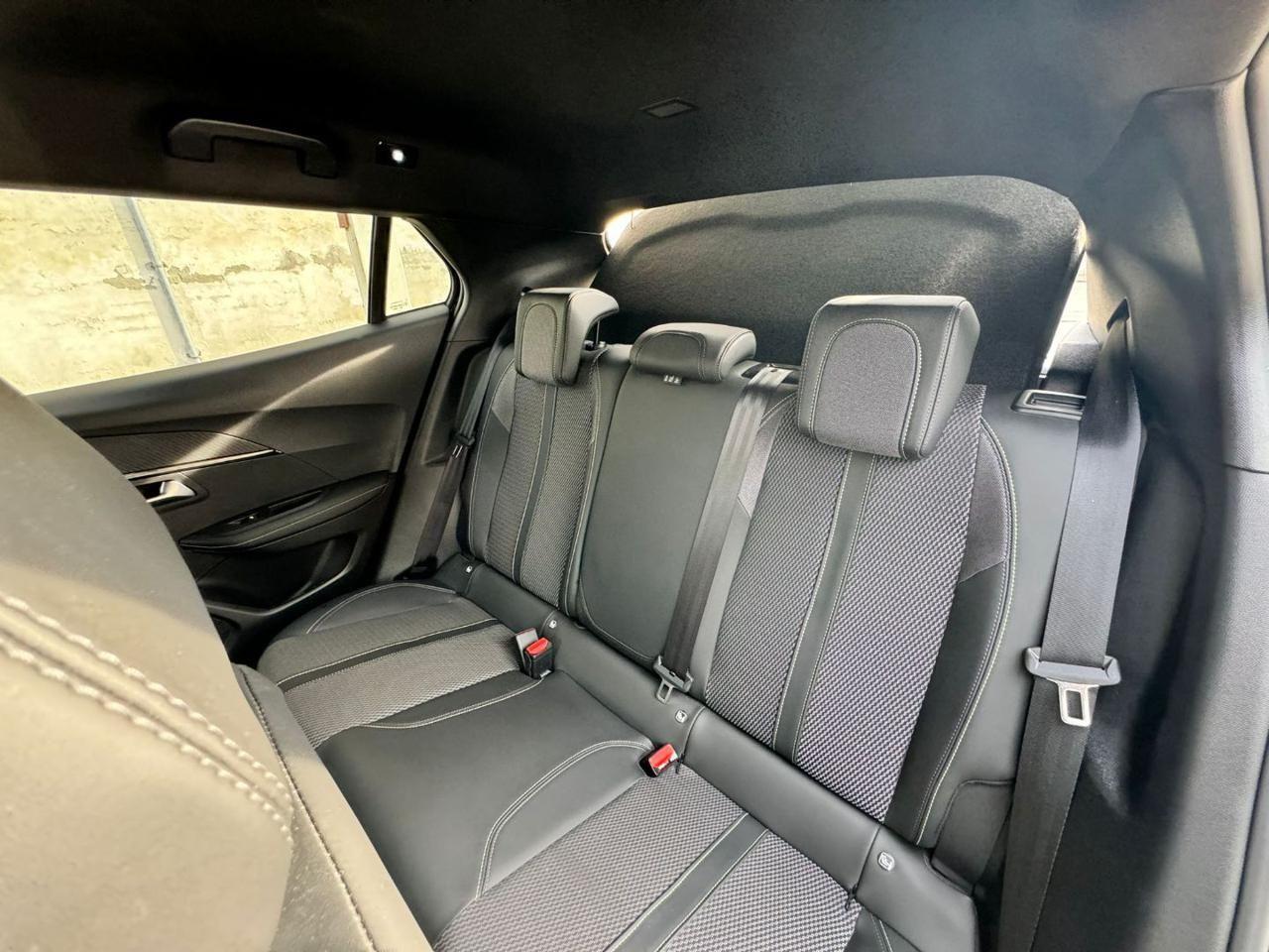 Peugeot 2008 2008 1.5 bluehdi GT s&s 130cv eat8