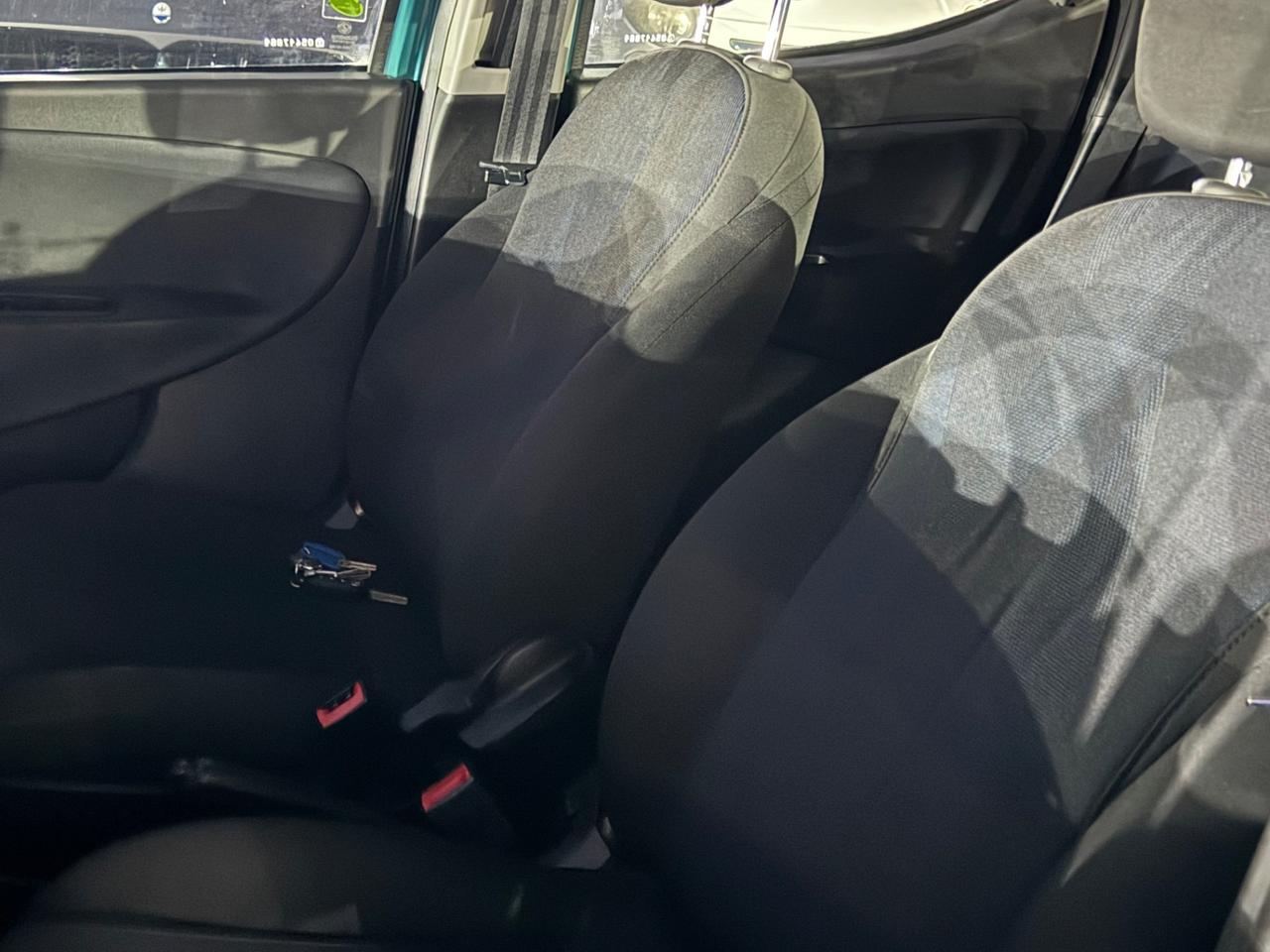 Lancia Ypsilon 1.3 MJT 16V 95 CV 5 porte S&S Platinum
