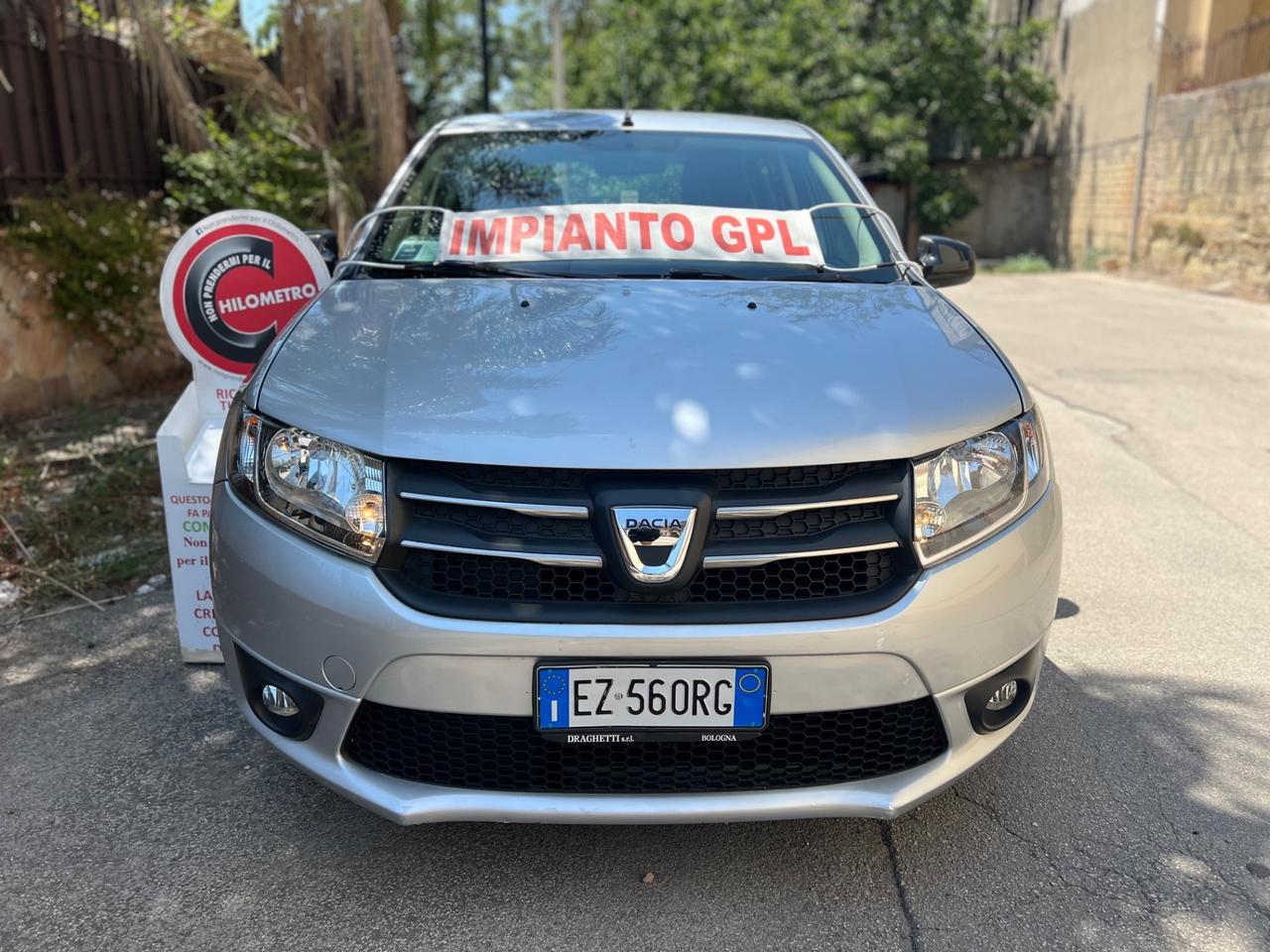Dacia sandero 1,2 Gpl 4 cilindri 2016 100,000km cert
