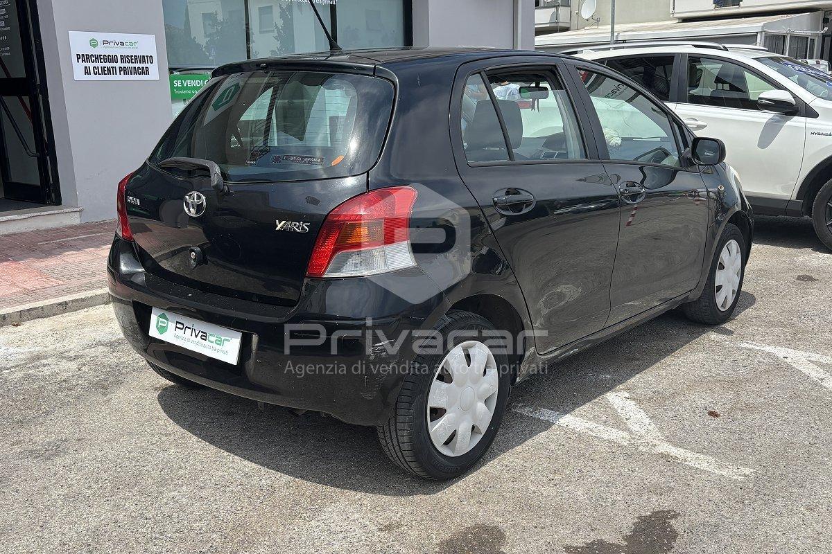 TOYOTA Yaris 1.0 5 porte Sol